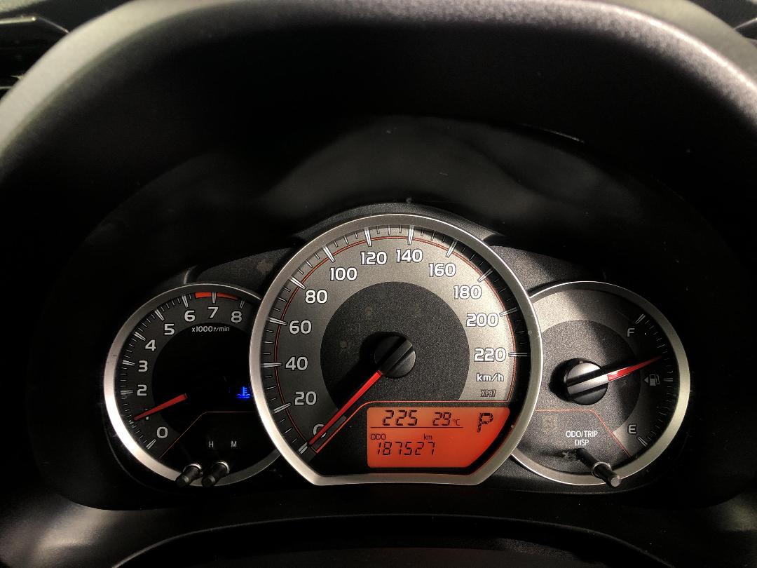 Photo '21' of Toyota Yaris Photo '21' of Toyota Yaris