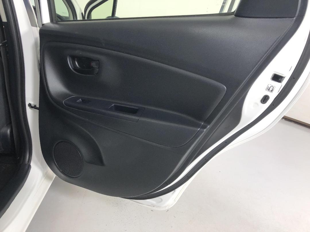 Photo '19' of Toyota Yaris Photo '19' of Toyota Yaris