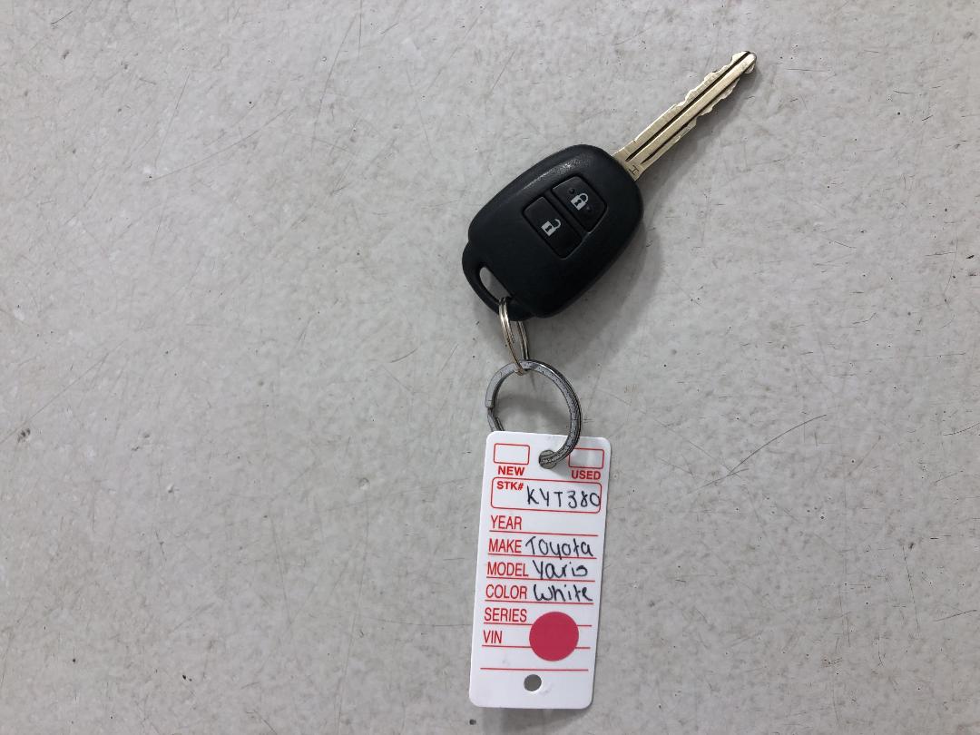 Photo '22' of Toyota Yaris Photo '22' of Toyota Yaris