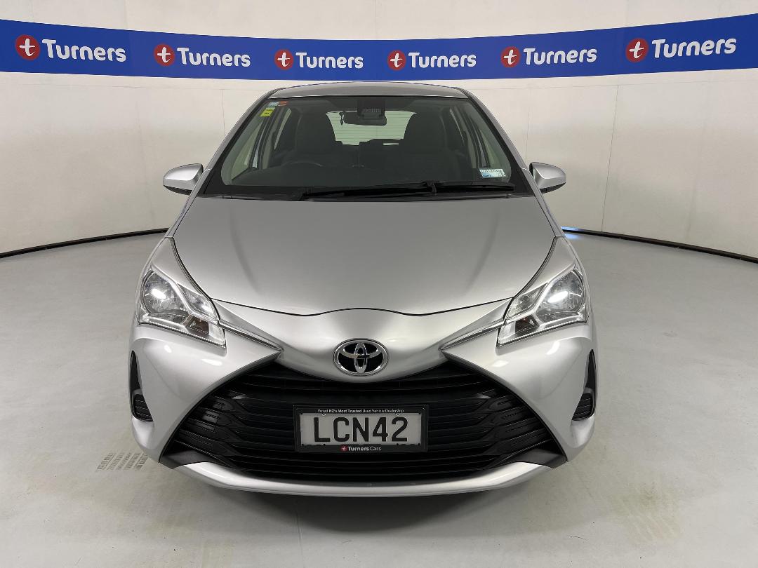 Photo '2' of Toyota Yaris