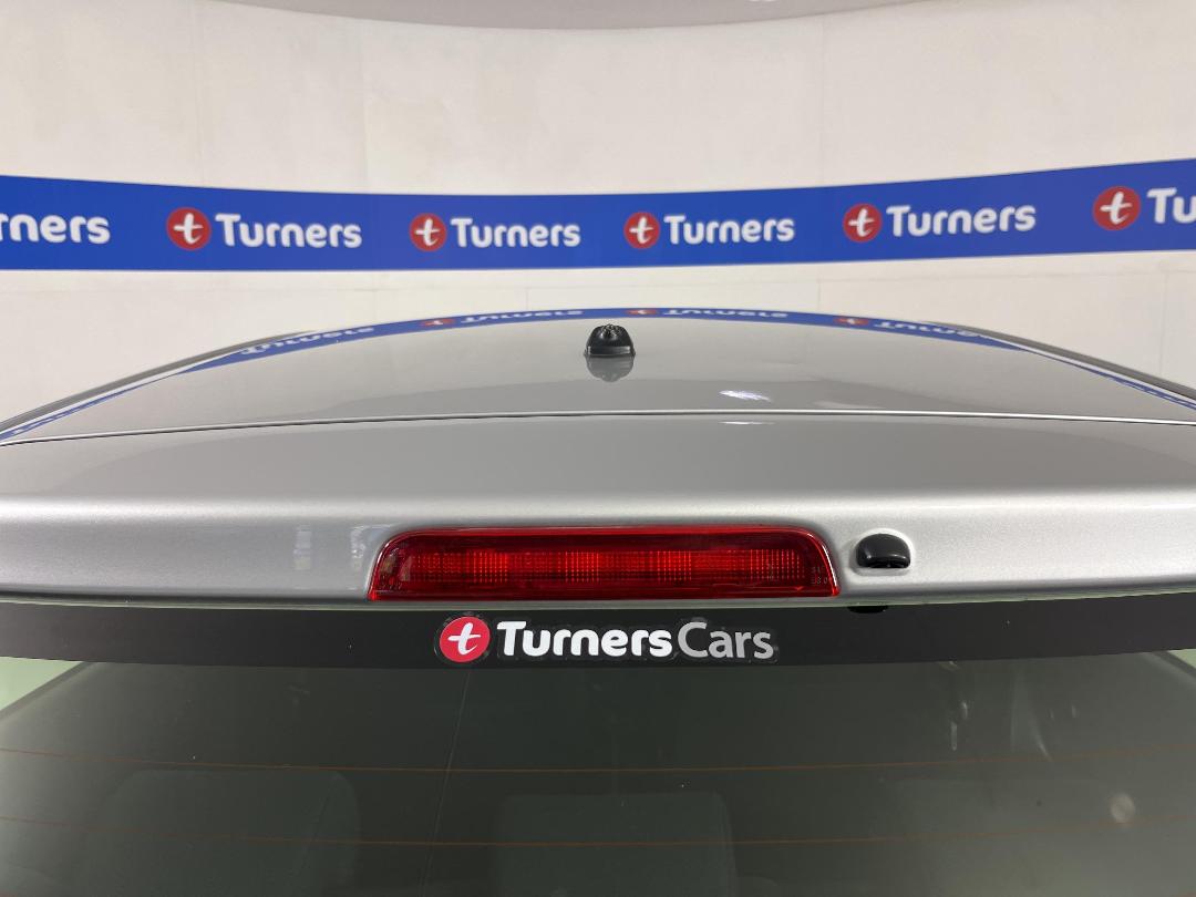 Photo '23' of Toyota Yaris