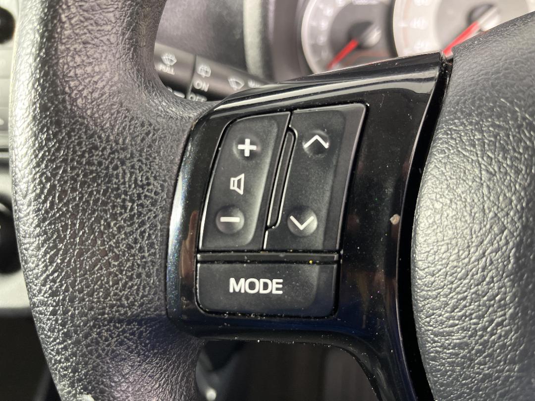 Photo '24' of Toyota Yaris