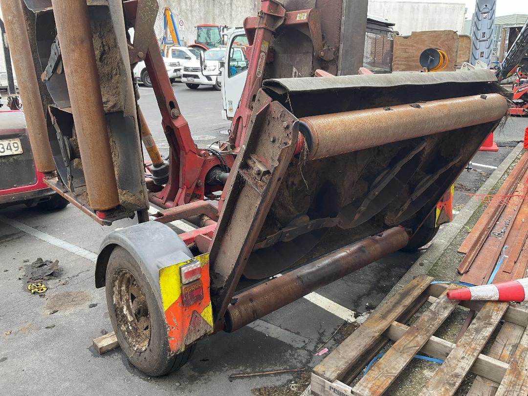 Photo '10' of Trimax Pegasus 610 Mower