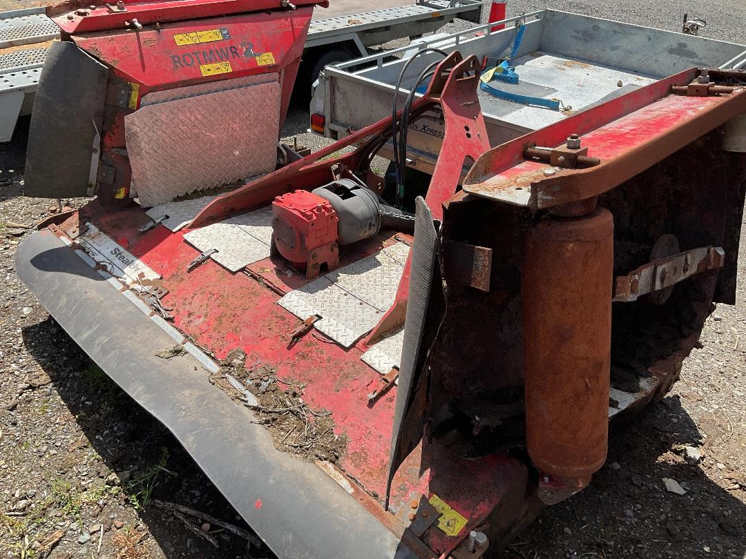 Photo '3' of Trimax Stealth S3 Mower Attachment Mower