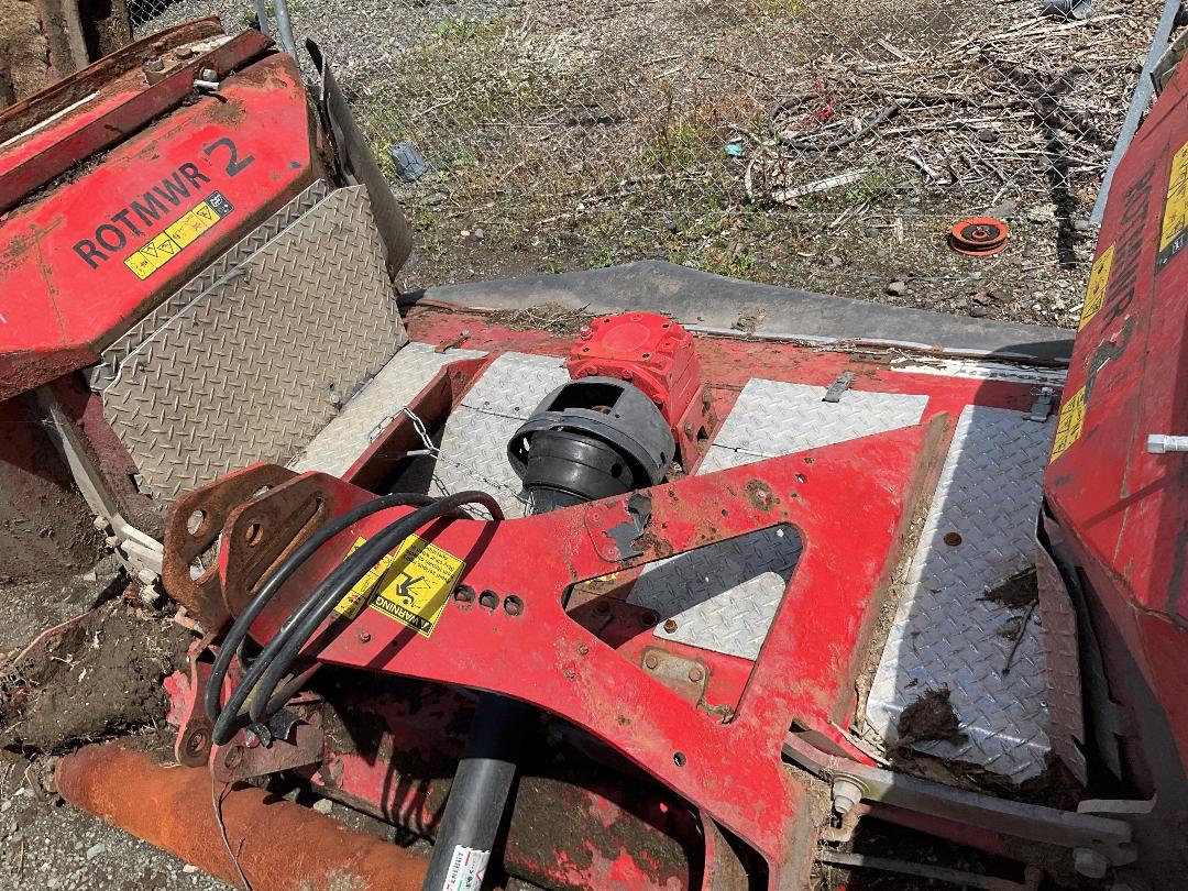 Photo '7' of Trimax Stealth S3 Mower Attachment Mower