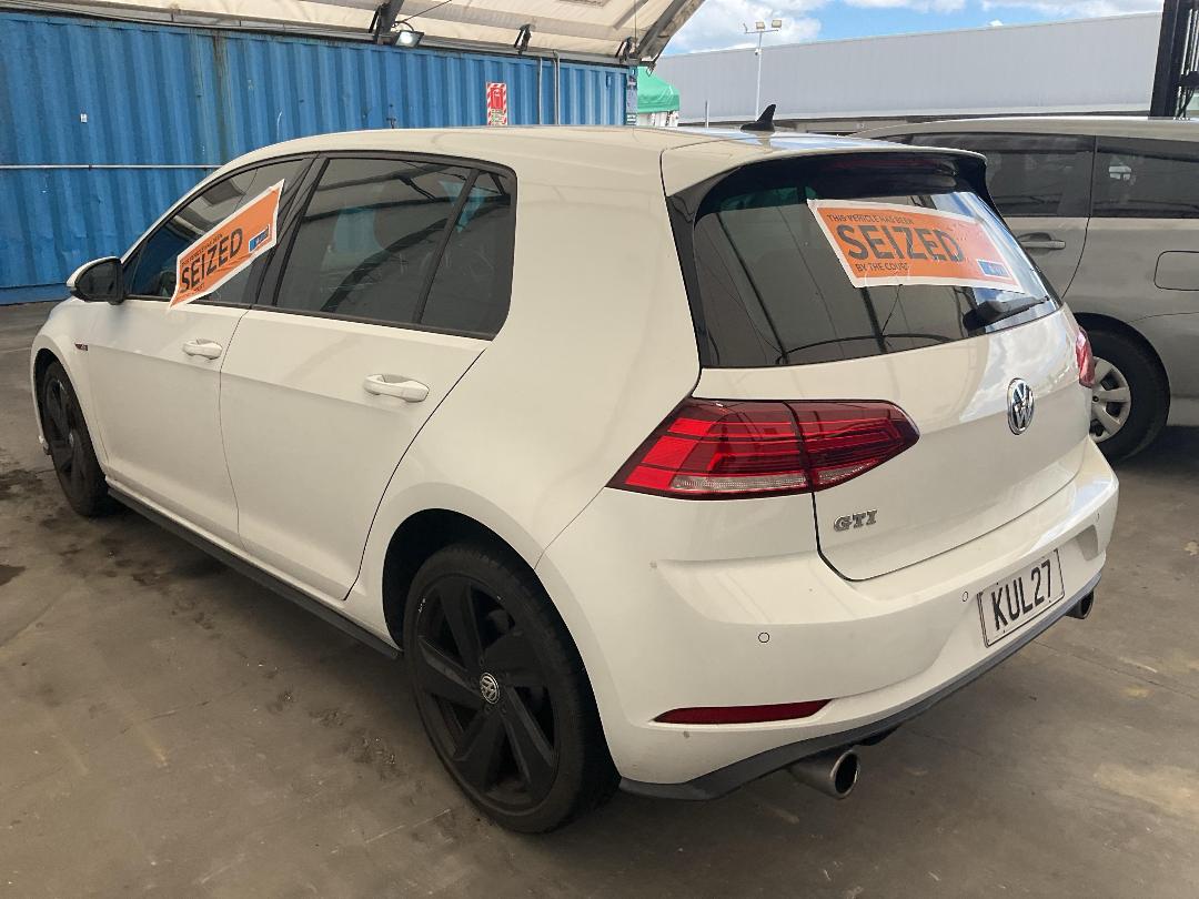 Photo '4' of Volkswagen Golf GTI 169KW