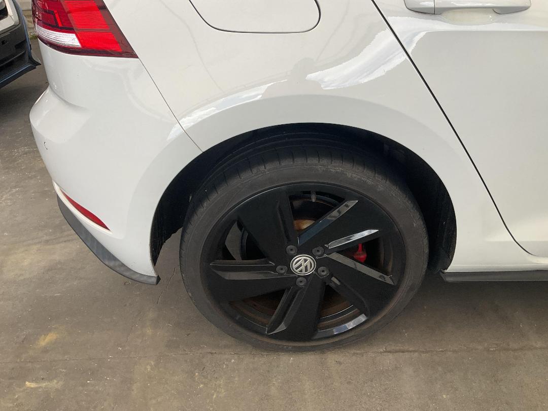 Photo '10' of Volkswagen Golf GTI 169KW