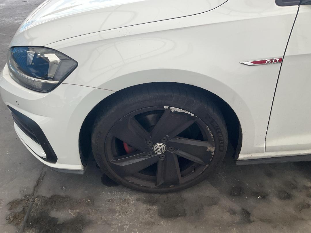 Photo '12' of Volkswagen Golf GTI 169KW