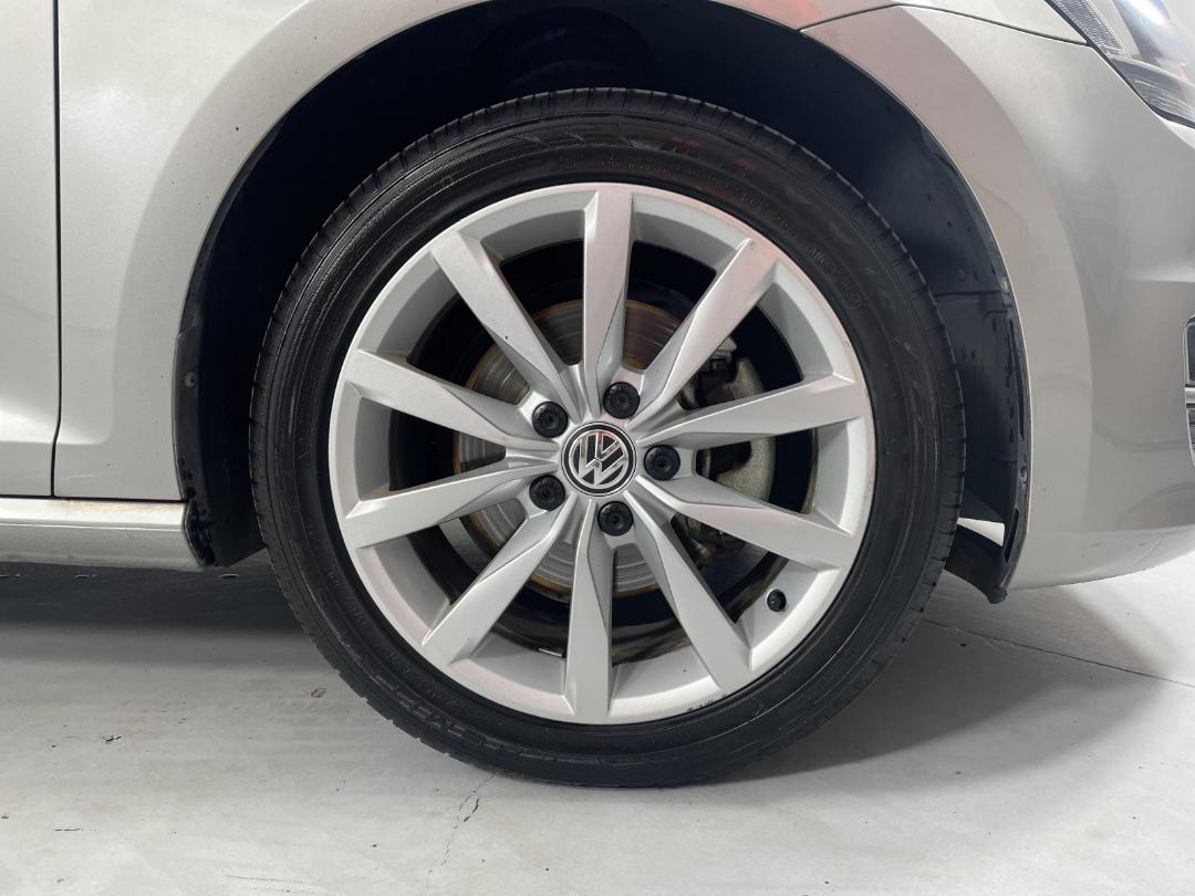 Photo '9' of Volkswagen Golf