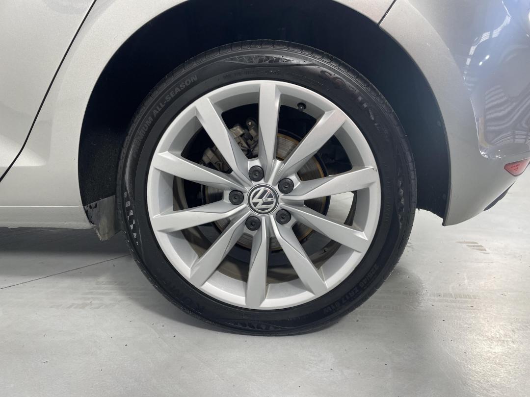 Photo '11' of Volkswagen Golf