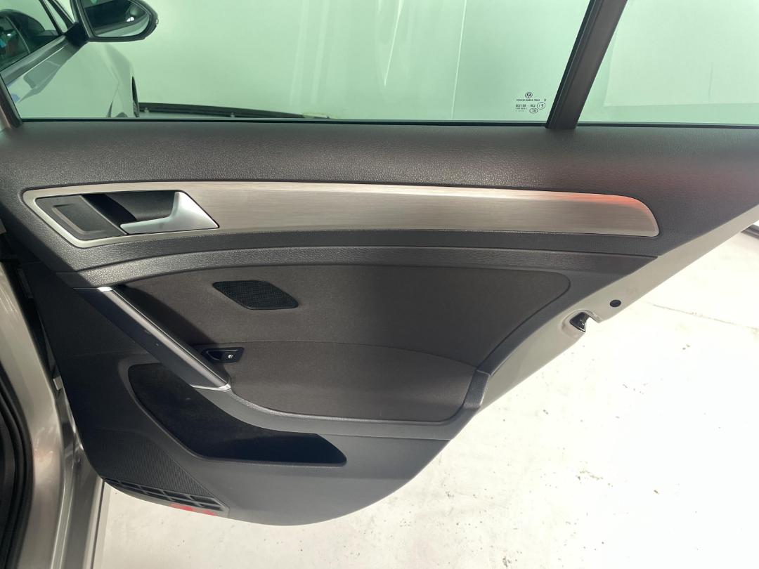 Photo '19' of Volkswagen Golf