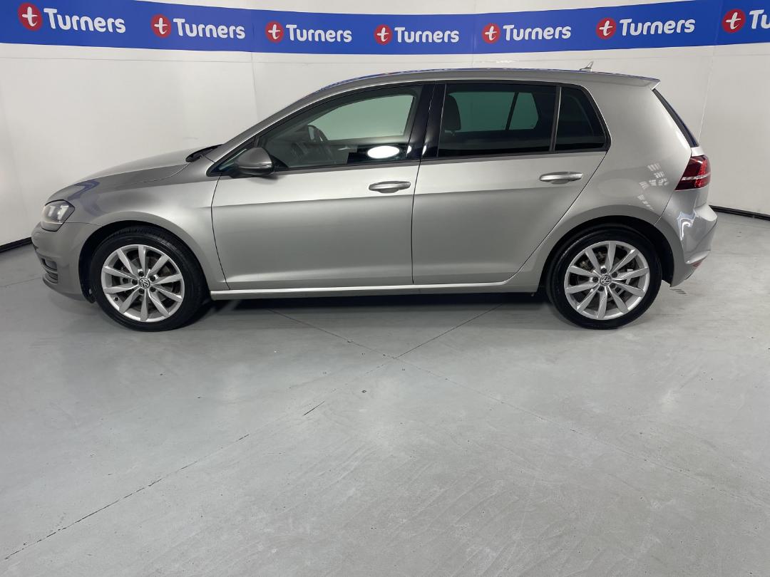 Photo '24' of Volkswagen Golf