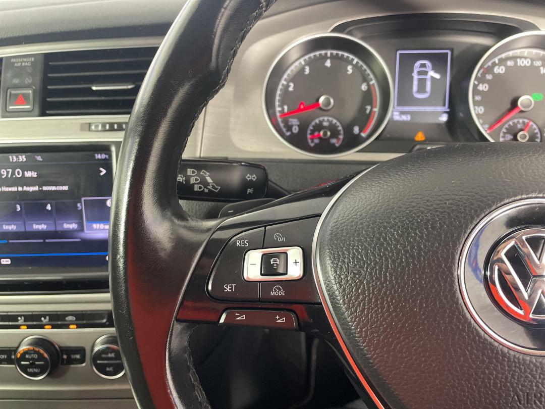 Photo '27' of Volkswagen Golf