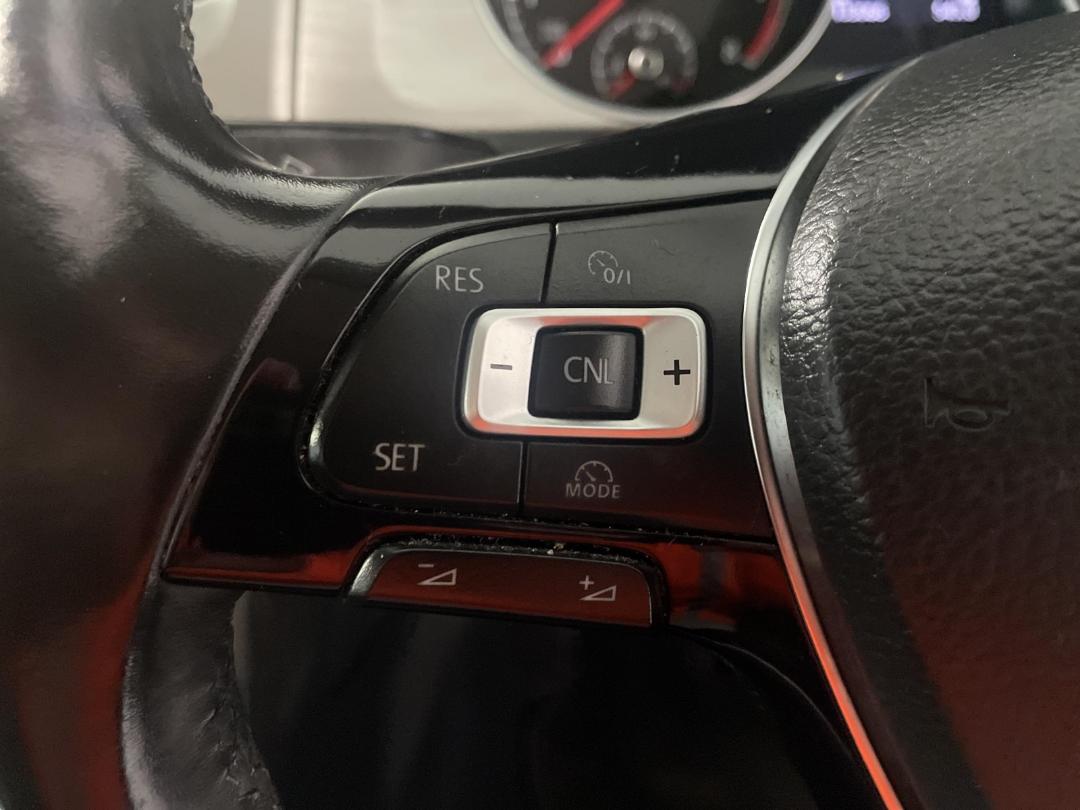 Photo '27' of Volkswagen Golf