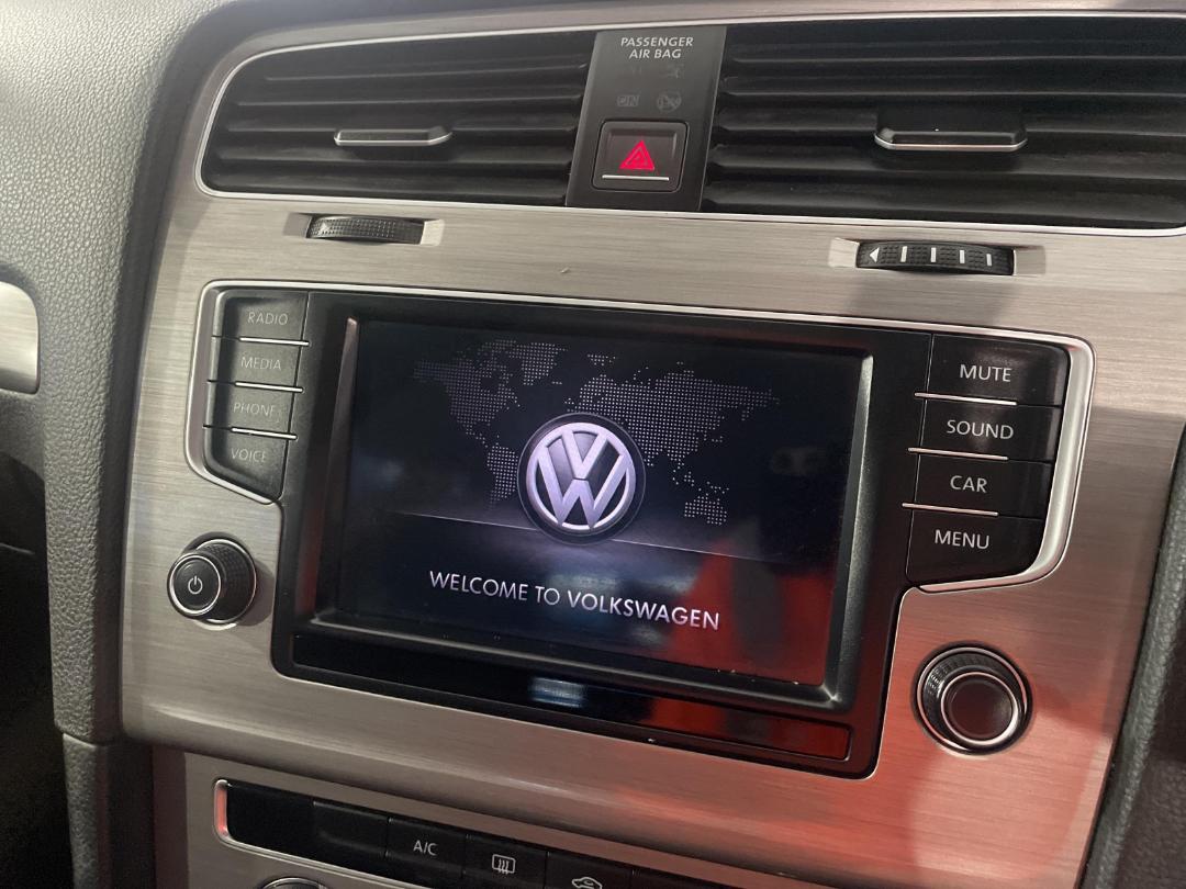 Photo '29' of Volkswagen Golf