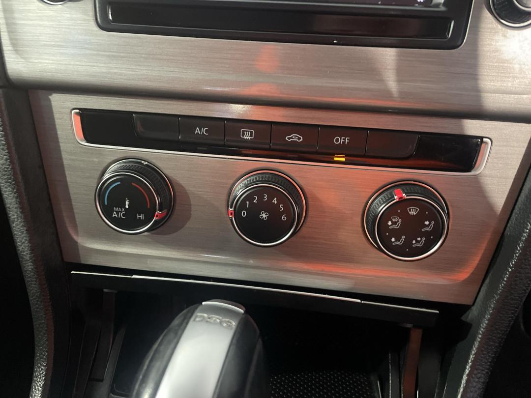 Photo '31' of Volkswagen Golf