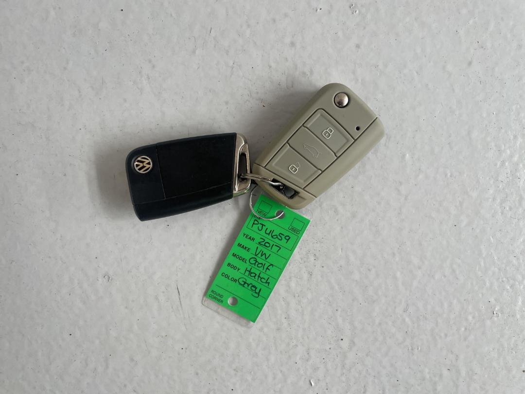 Photo '22' of Volkswagen Golf Photo '22' of Volkswagen Golf