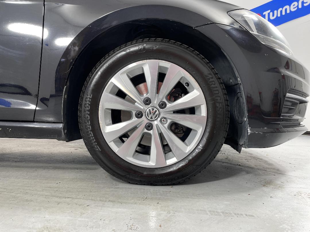 Photo '9' of Volkswagen Golf Photo '9' of Volkswagen Golf