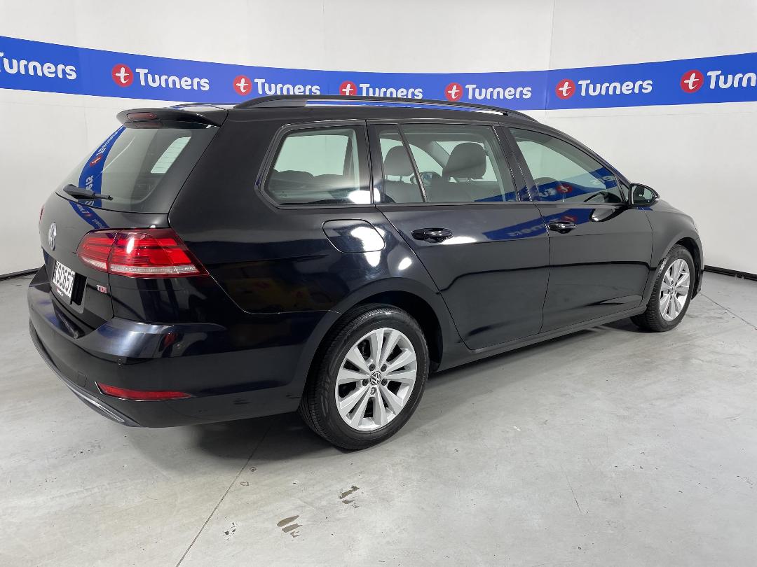 Photo '7' of Volkswagen Golf Photo '7' of Volkswagen Golf