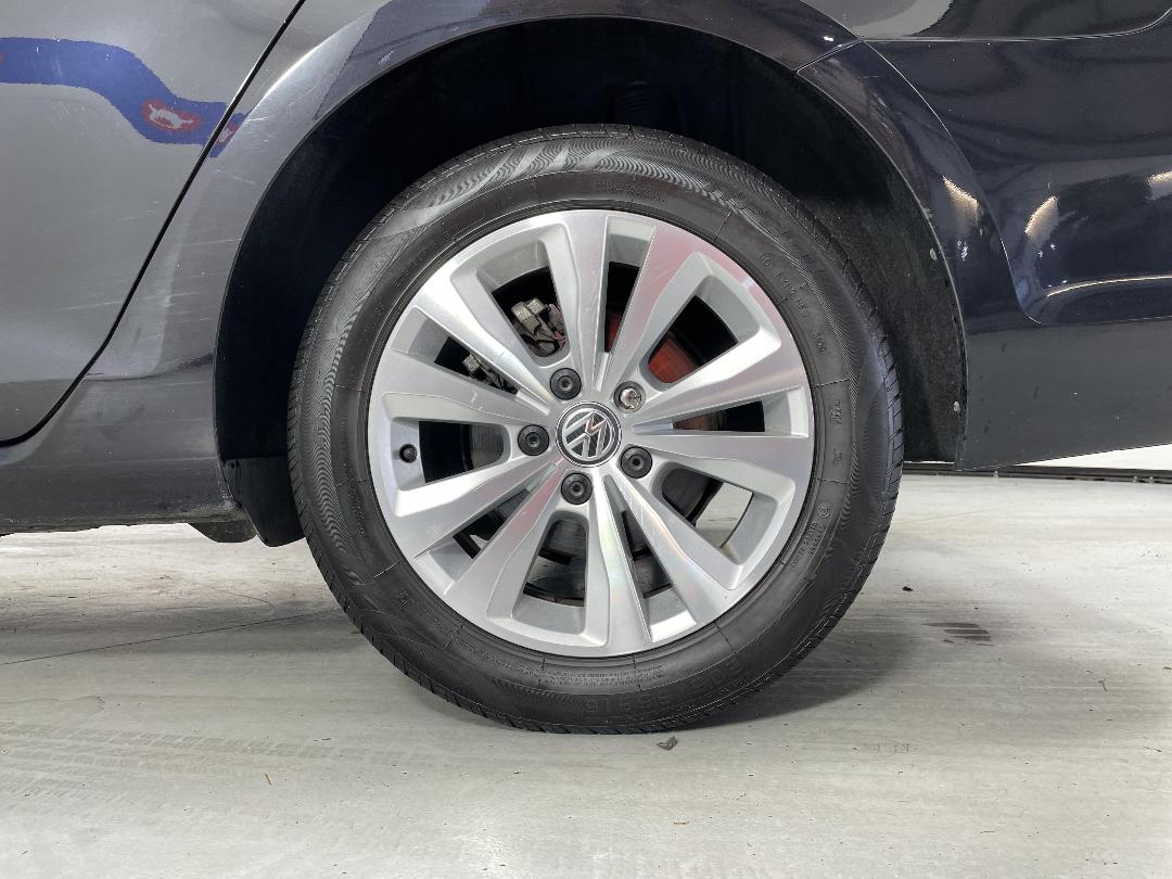 Photo '11' of Volkswagen Golf Photo '11' of Volkswagen Golf