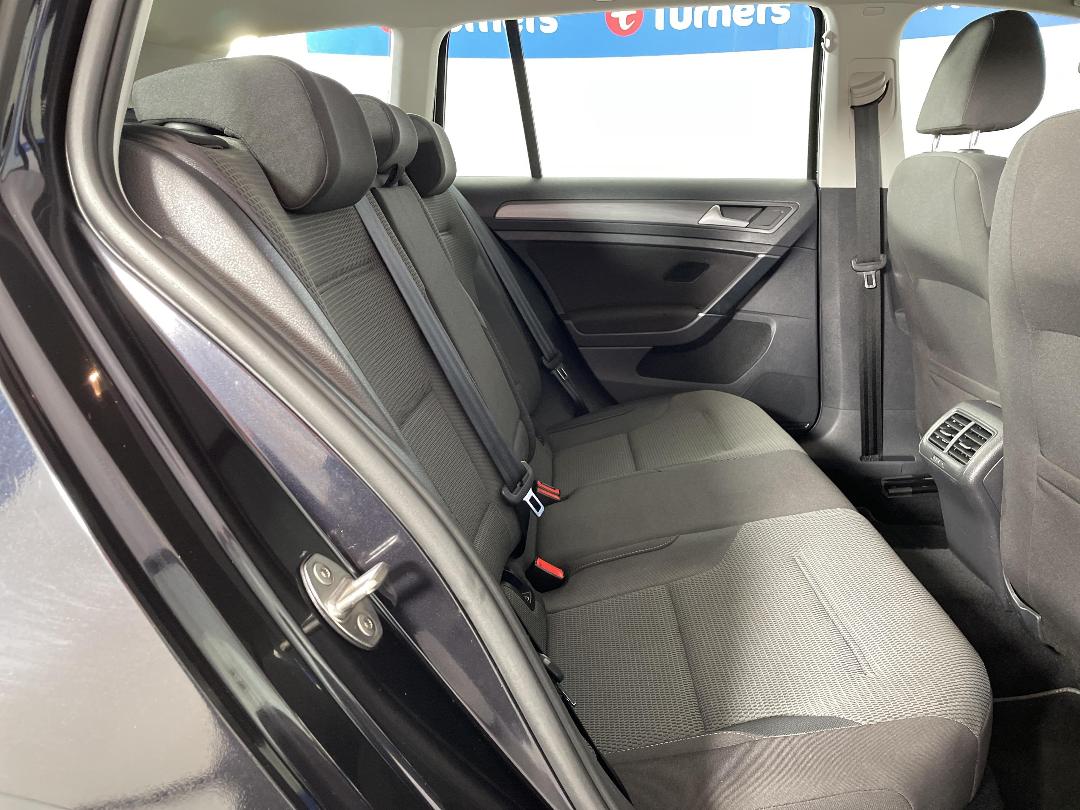 Photo '20' of Volkswagen Golf Photo '20' of Volkswagen Golf