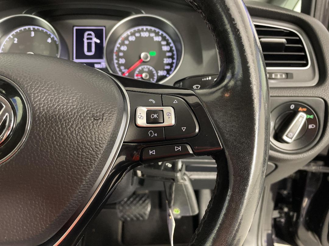 Photo '26' of Volkswagen Golf Photo '26' of Volkswagen Golf