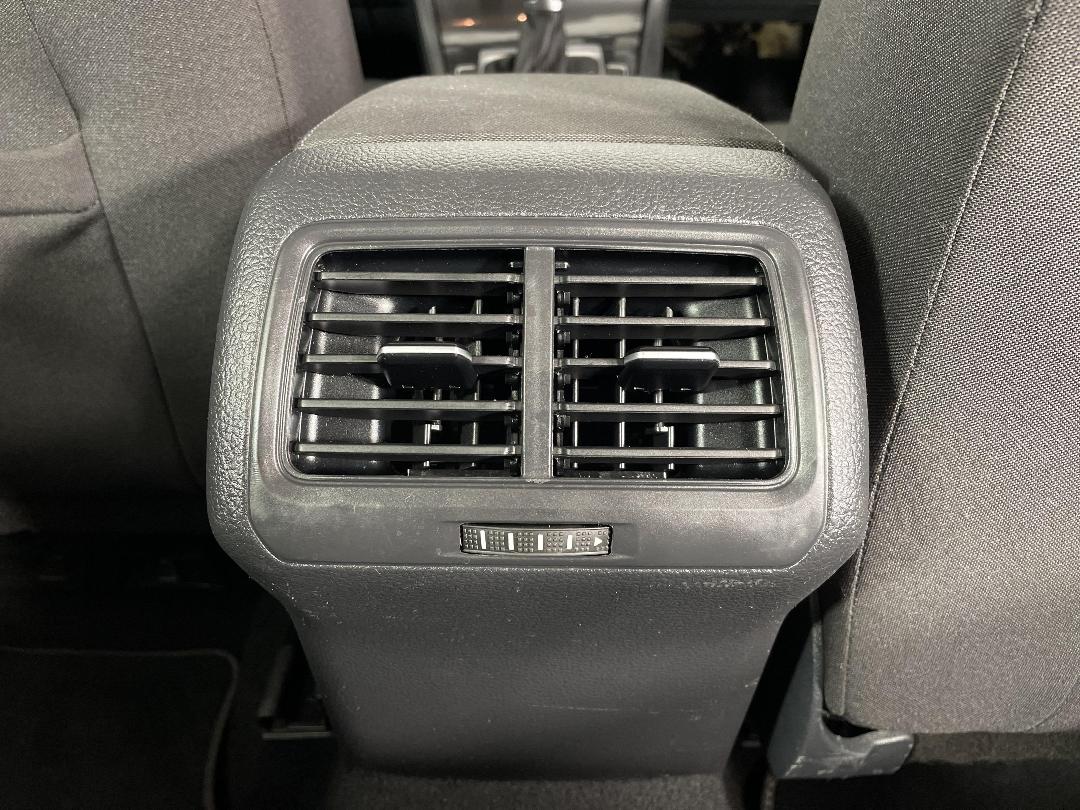 Photo '30' of Volkswagen Golf Photo '30' of Volkswagen Golf