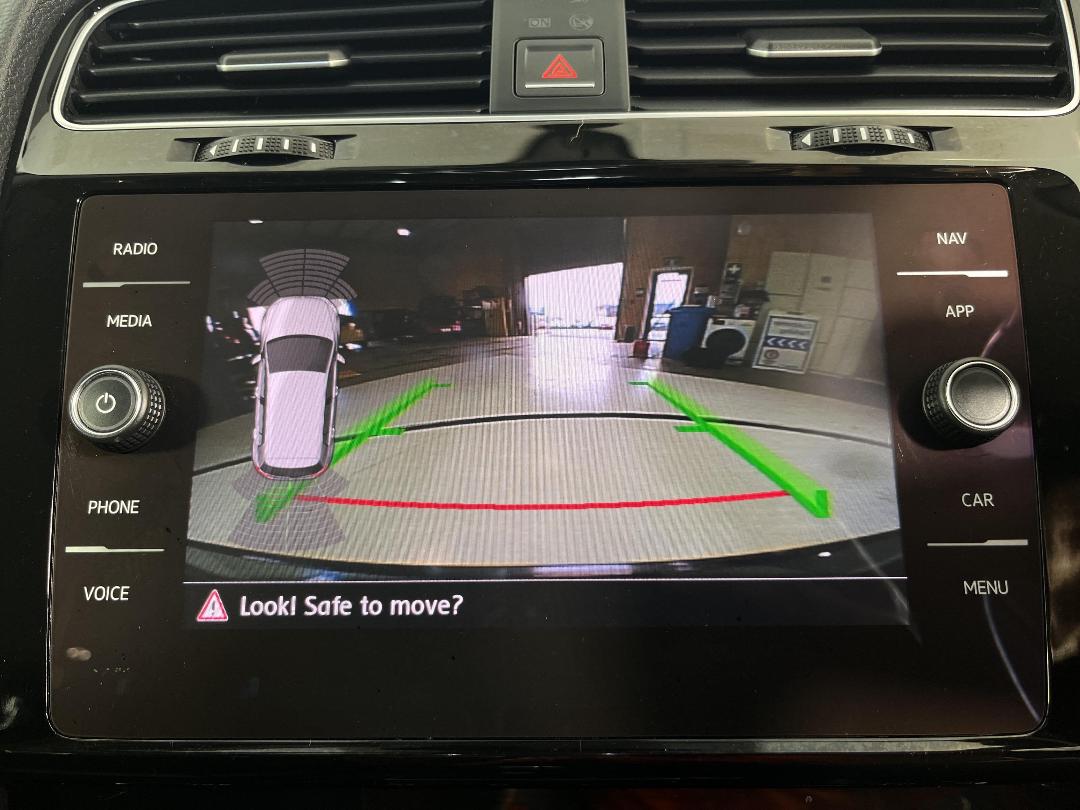 Photo '29' of Volkswagen Golf