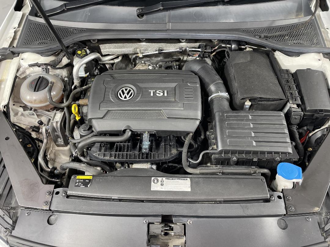 Photo '13' of Volkswagen Passat