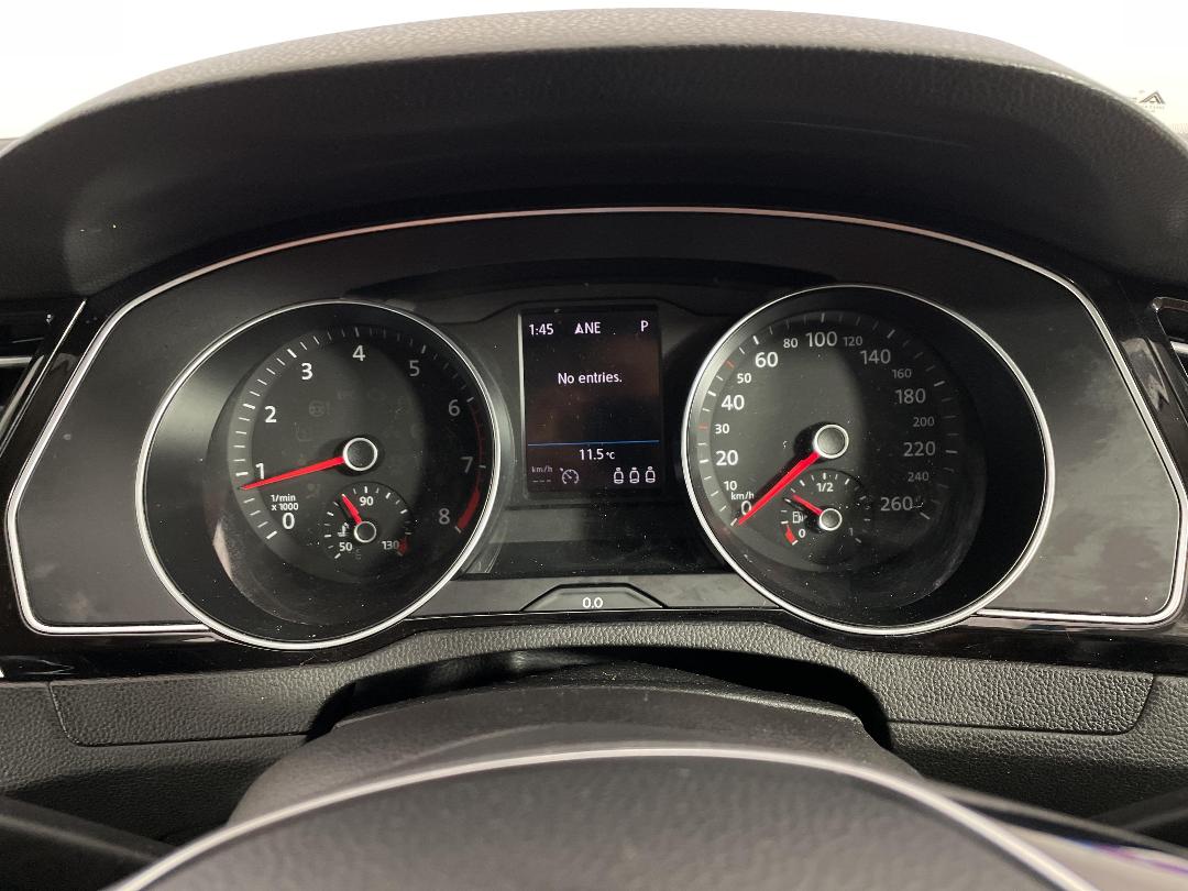 Photo '21' of Volkswagen Passat