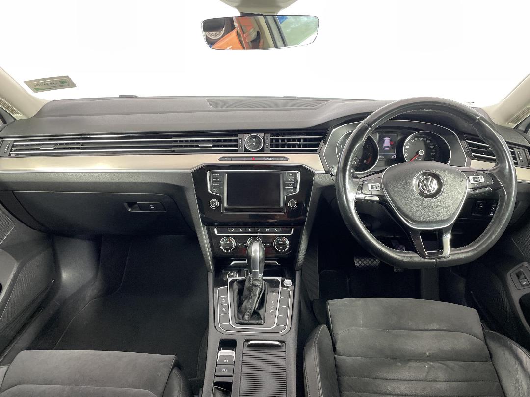 Photo '17' of Volkswagen Passat