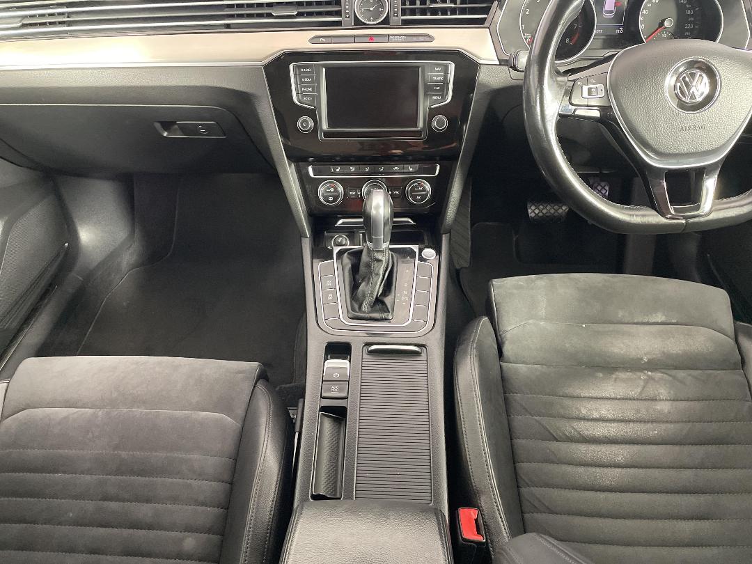 Photo '18' of Volkswagen Passat