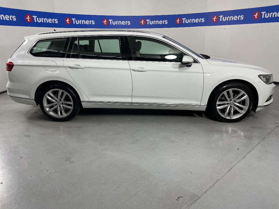 Photo '23' of Volkswagen Passat