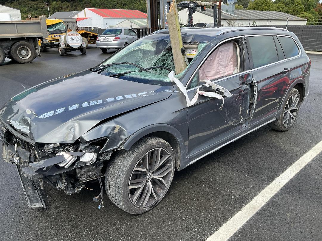 Photo '4' of Volkswagen Passat Alltrack BI-TDI 176 Photo '4' of Volkswagen Passat Alltrack BI-TDI 176