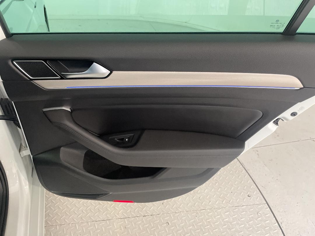 Photo '19' of Volkswagen Passat