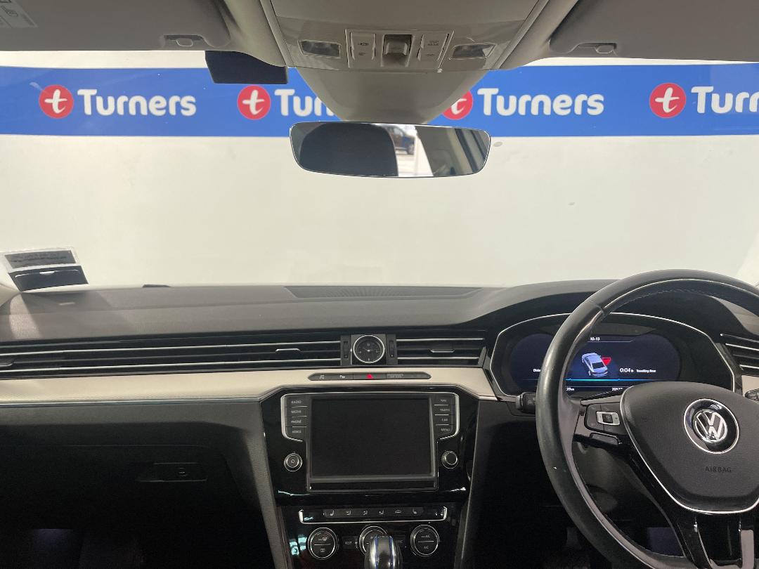 Photo '17' of Volkswagen Passat