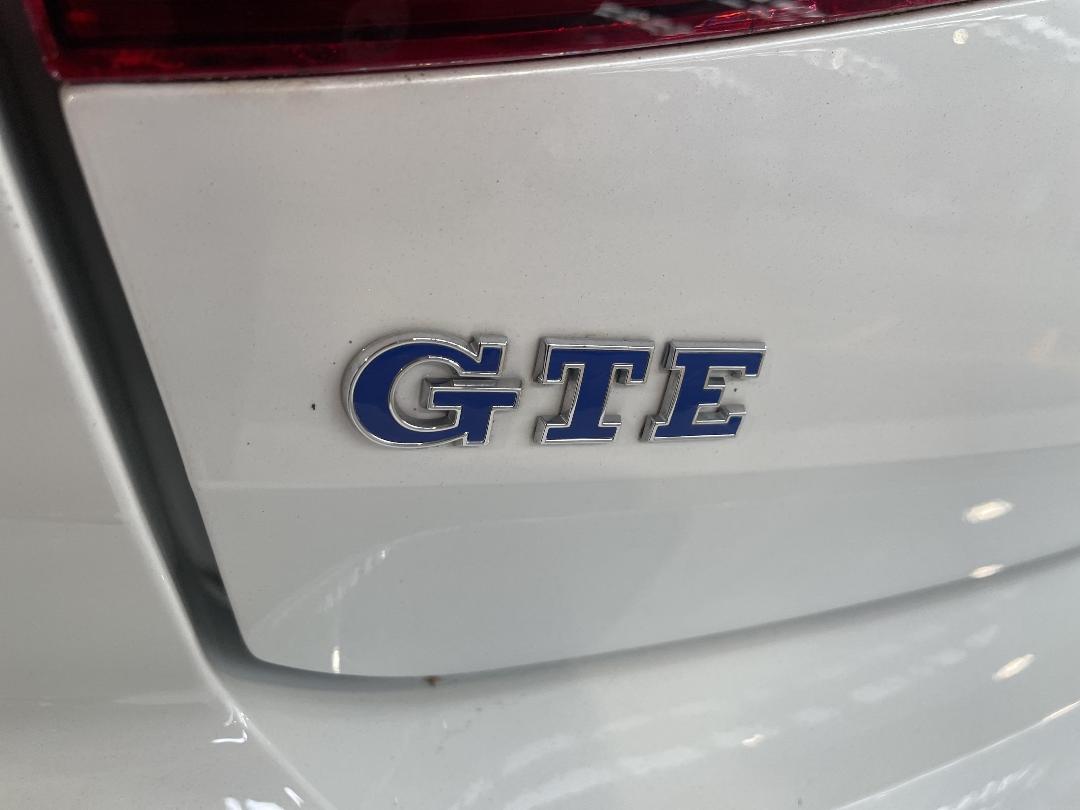 Photo '37' of Volkswagen Passat