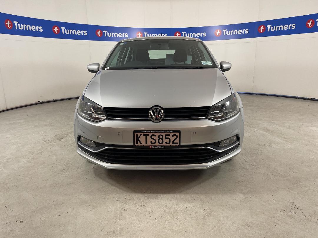 Photo '2' of Volkswagen Polo Photo '2' of Volkswagen Polo