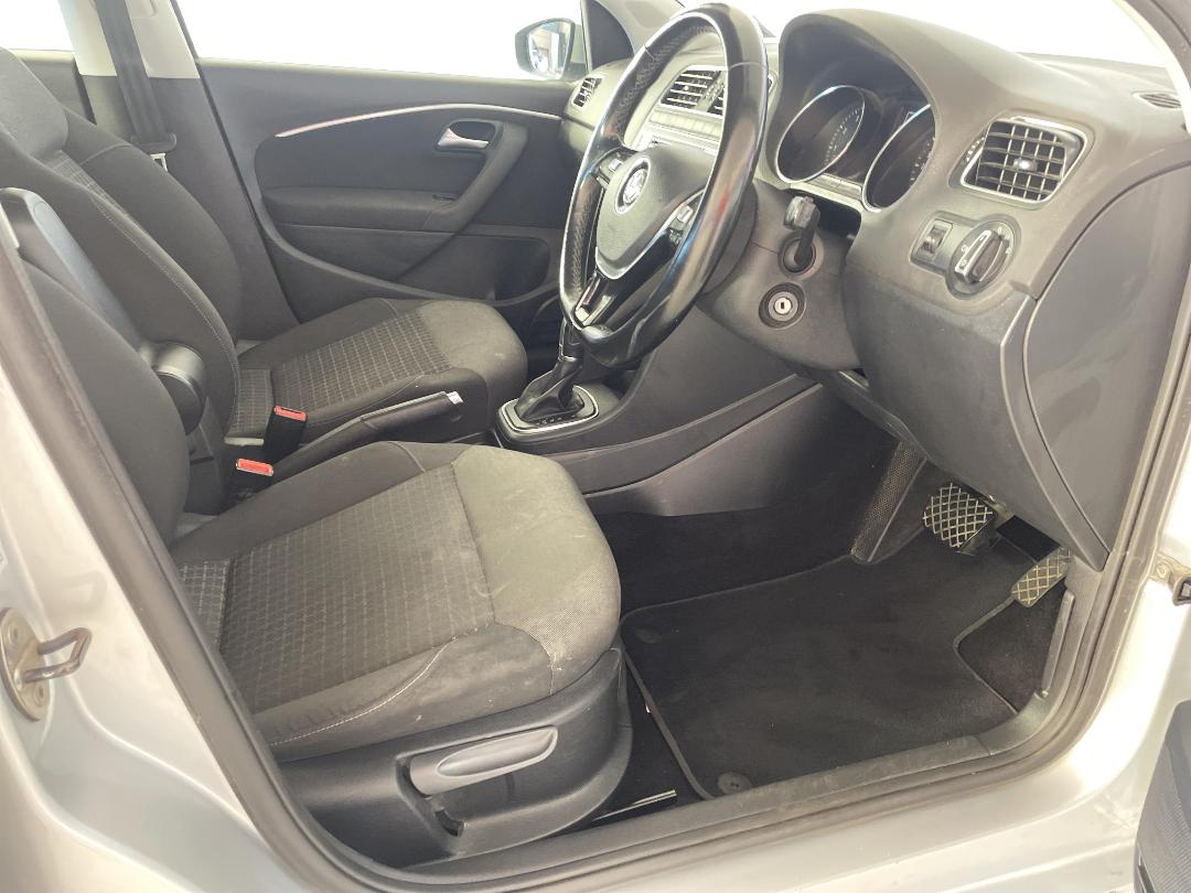 Photo '16' of Volkswagen Polo Photo '16' of Volkswagen Polo