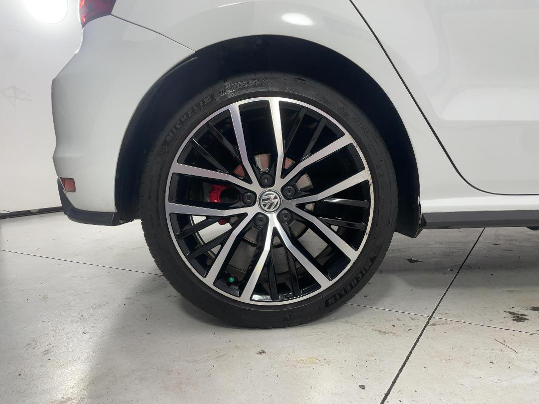 Photo '12' of Volkswagen Polo