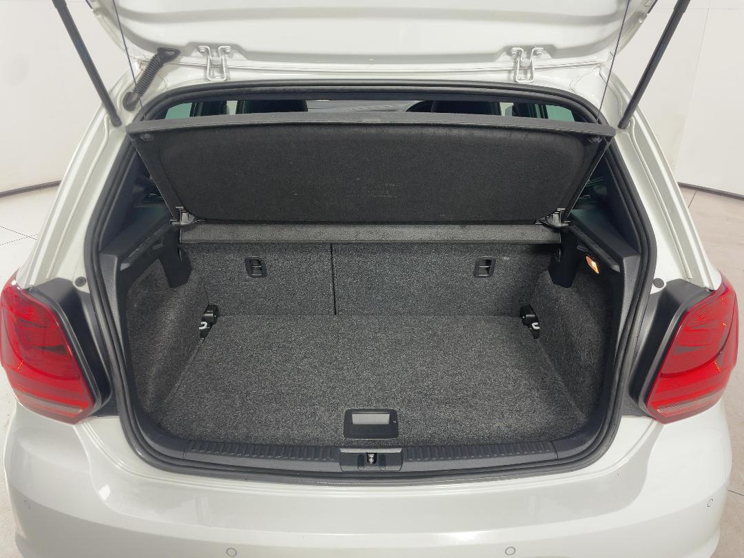 Photo '14' of Volkswagen Polo