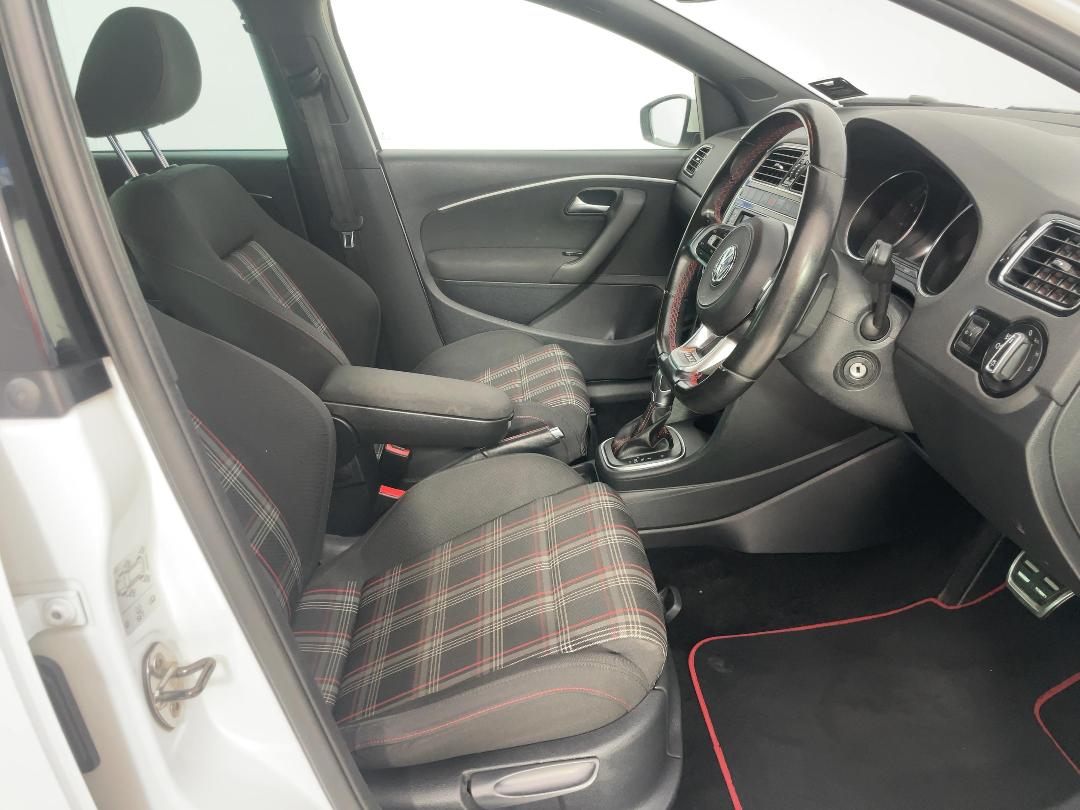 Photo '16' of Volkswagen Polo