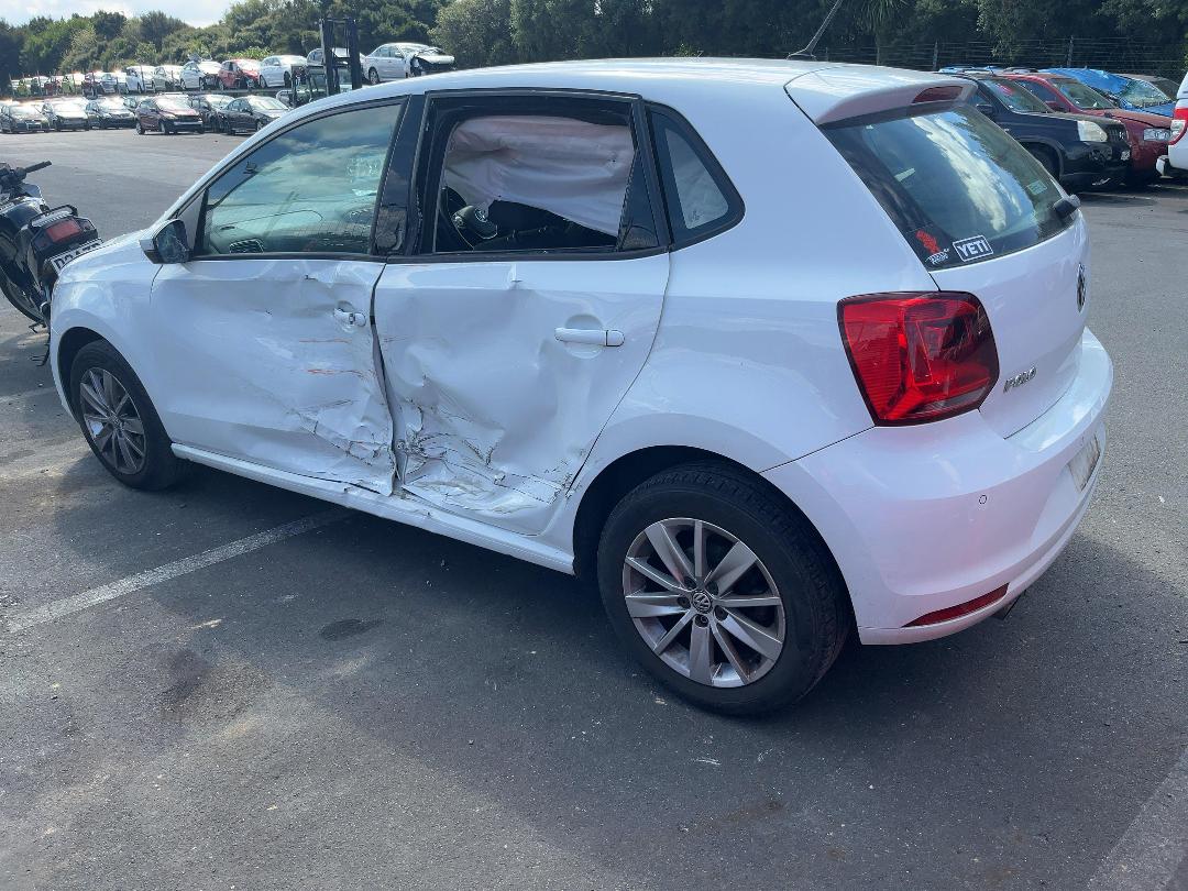 Photo '3' of Volkswagen Polo TSI 66KW CL