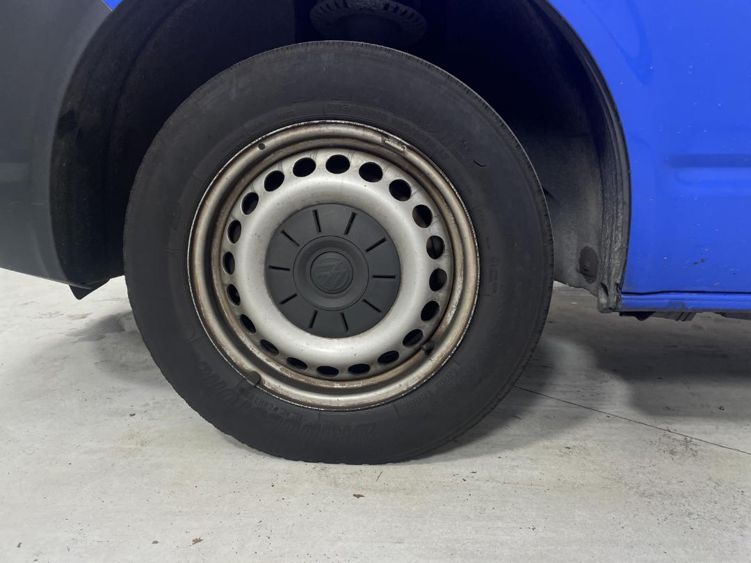 Photo '8' of Volkswagen T6 Transporter SWB Photo '8' of Volkswagen T6 Transporter SWB