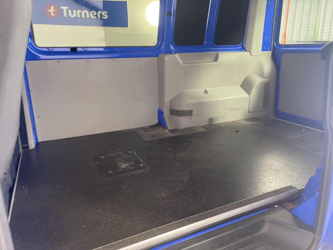 Photo '17' of Volkswagen T6 Transporter SWB Photo '17' of Volkswagen T6 Transporter SWB