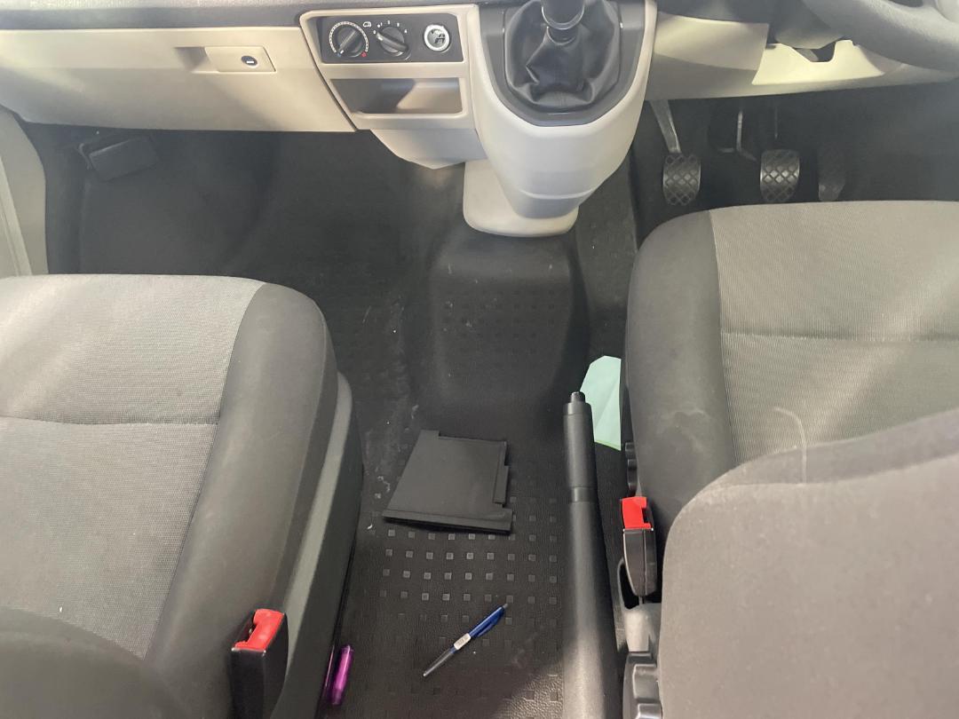 Photo '16' of Volkswagen T6 Transporter SWB Photo '16' of Volkswagen T6 Transporter SWB