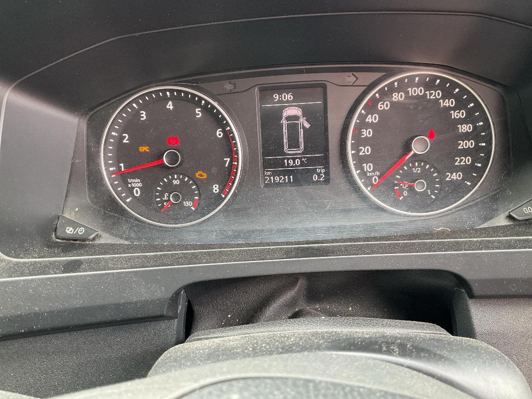 Photo '12' of Volkswagen T6 Transporter SWB