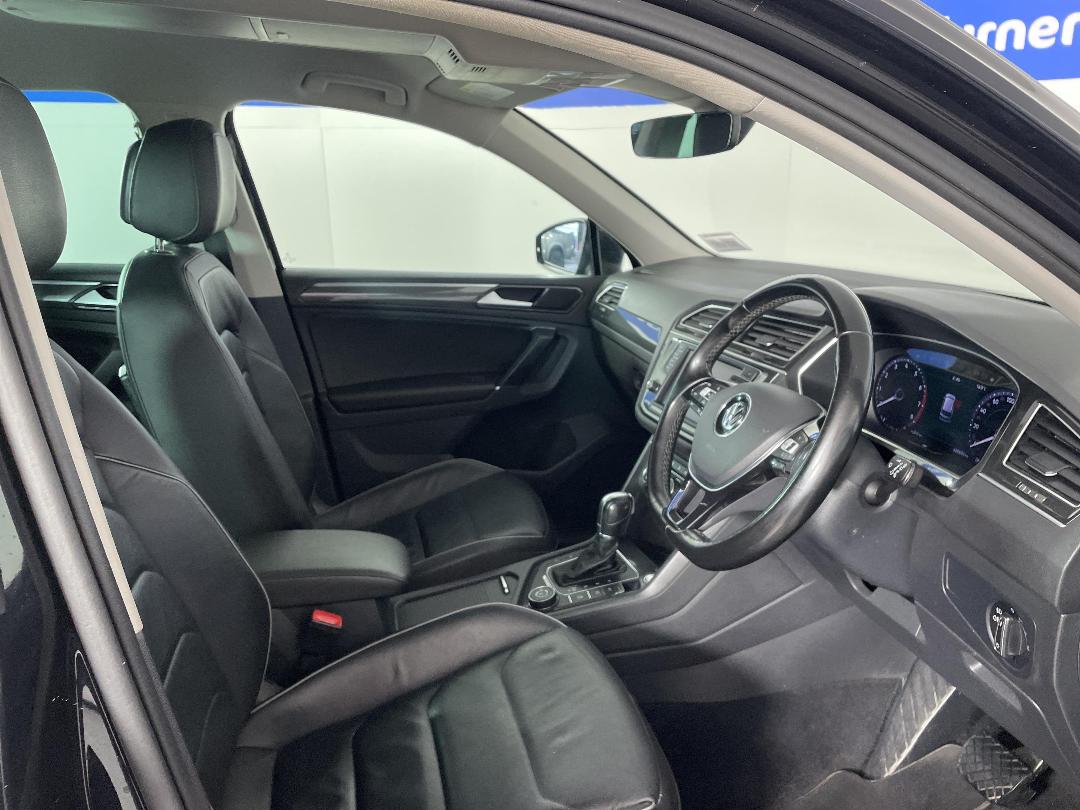 Photo '16' of Volkswagen Tiguan Photo '16' of Volkswagen Tiguan