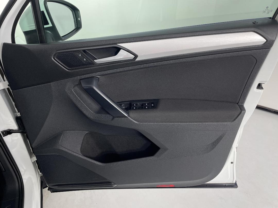 Photo '15' of Volkswagen Tiguan