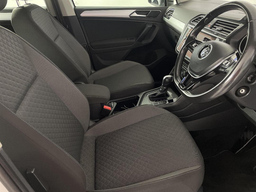 Photo '16' of Volkswagen Tiguan